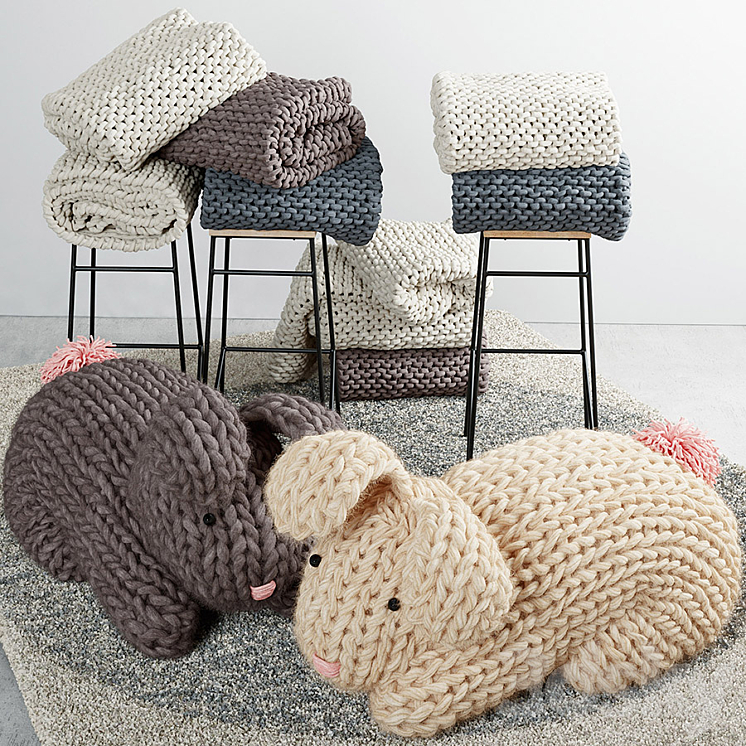 KNITTED RABBIT 